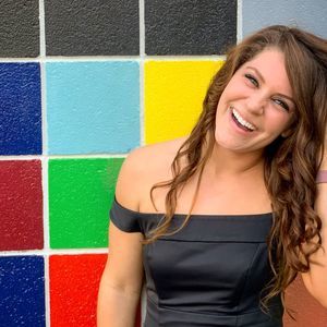 Meet your Posher, Alexis